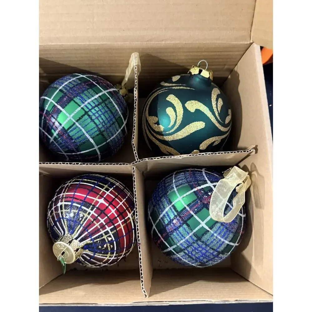 Vintage Jeffrey Banks Home Set of 8 Large Plaid Tartan Glass Ornaments w/ Box